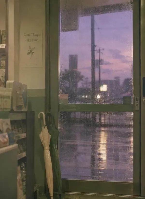 下雨天 短剧封面